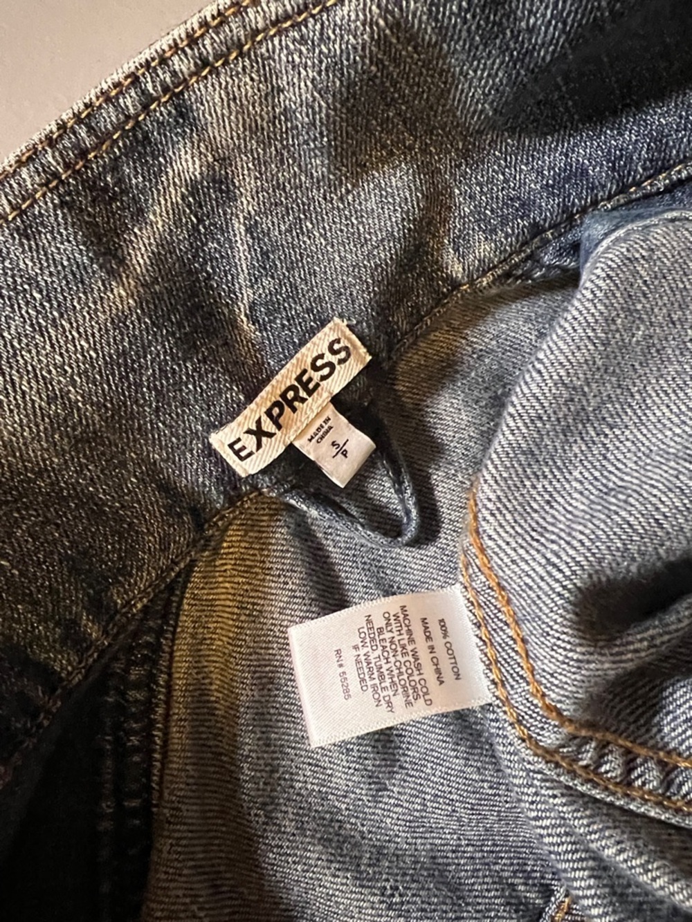 Express Distressed Cropped Jean Jacket, size S - Picture 9 of 16